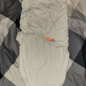 Swaddle me Gray Infant swaddler